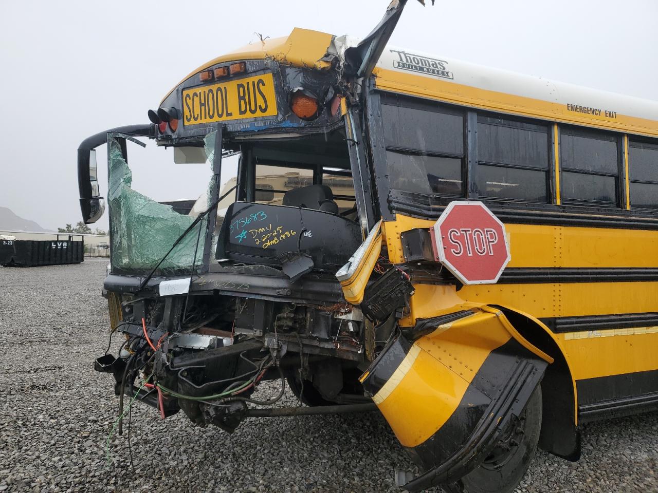 Lot #3265083896 2005 THOMAS SCHOOL BUS