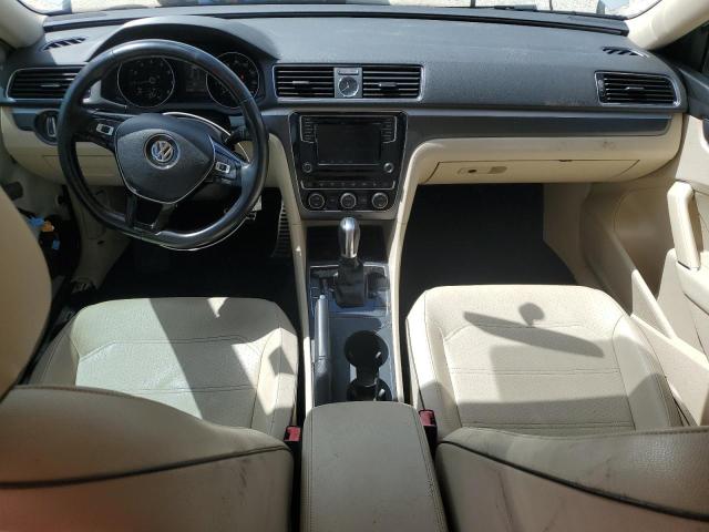 2017 VOLKSWAGEN PASSAT R-L 1VWDT7A3XHC019124