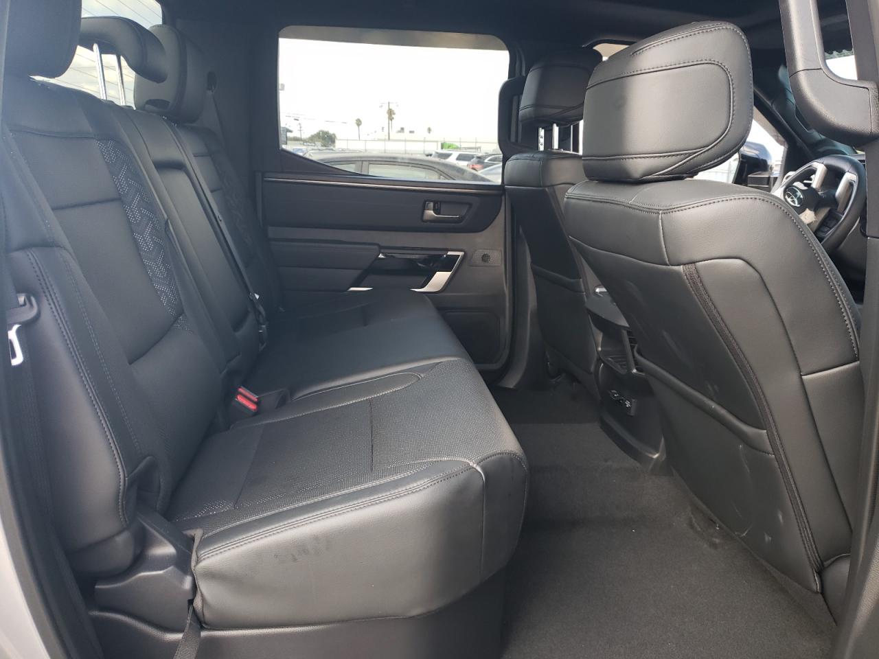 TOYOTA TUNDRA CREWMAX LIMITED