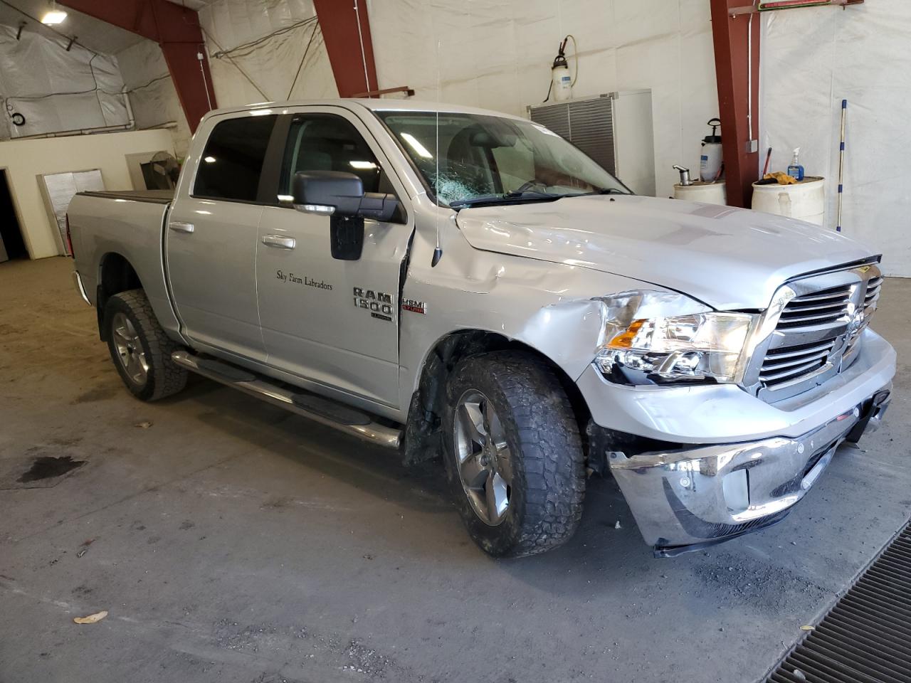 RAM 1500 SLT