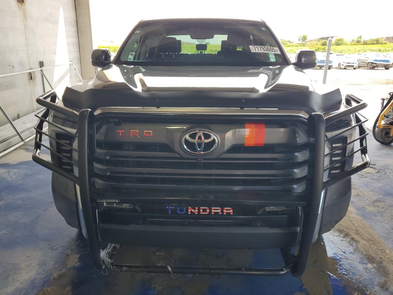 TOYOTA TUNDRA CREWMAX LIMITED