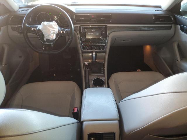 2018 VOLKSWAGEN PASSAT SE - 1VWBA7A30JC001282