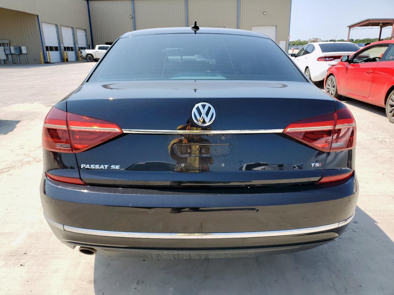 VOLKSWAGEN PASSAT SE