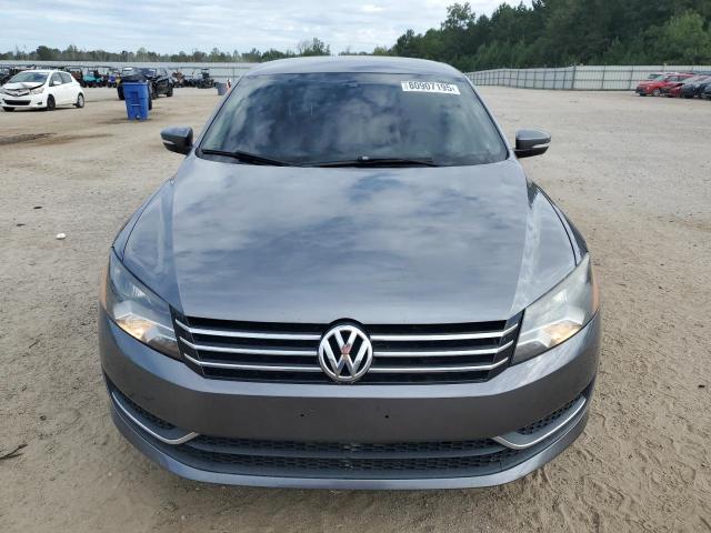 2015 VOLKSWAGEN PASSAT S - 1VWAT7A34FC061790