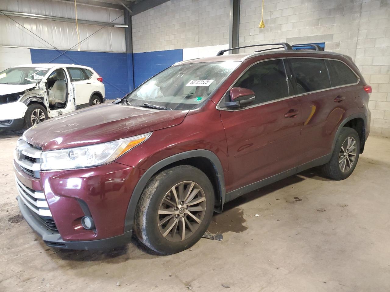 TOYOTA HIGHLANDER SE