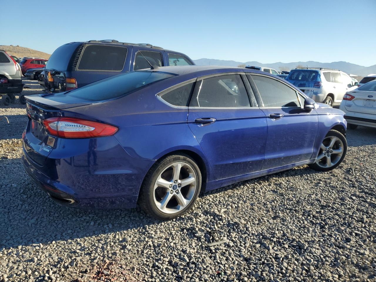 FORD FUSION SE
