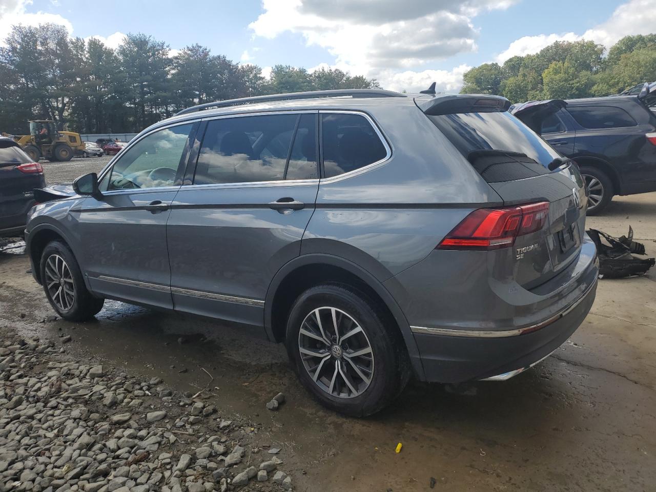 VOLKSWAGEN TIGUAN SE