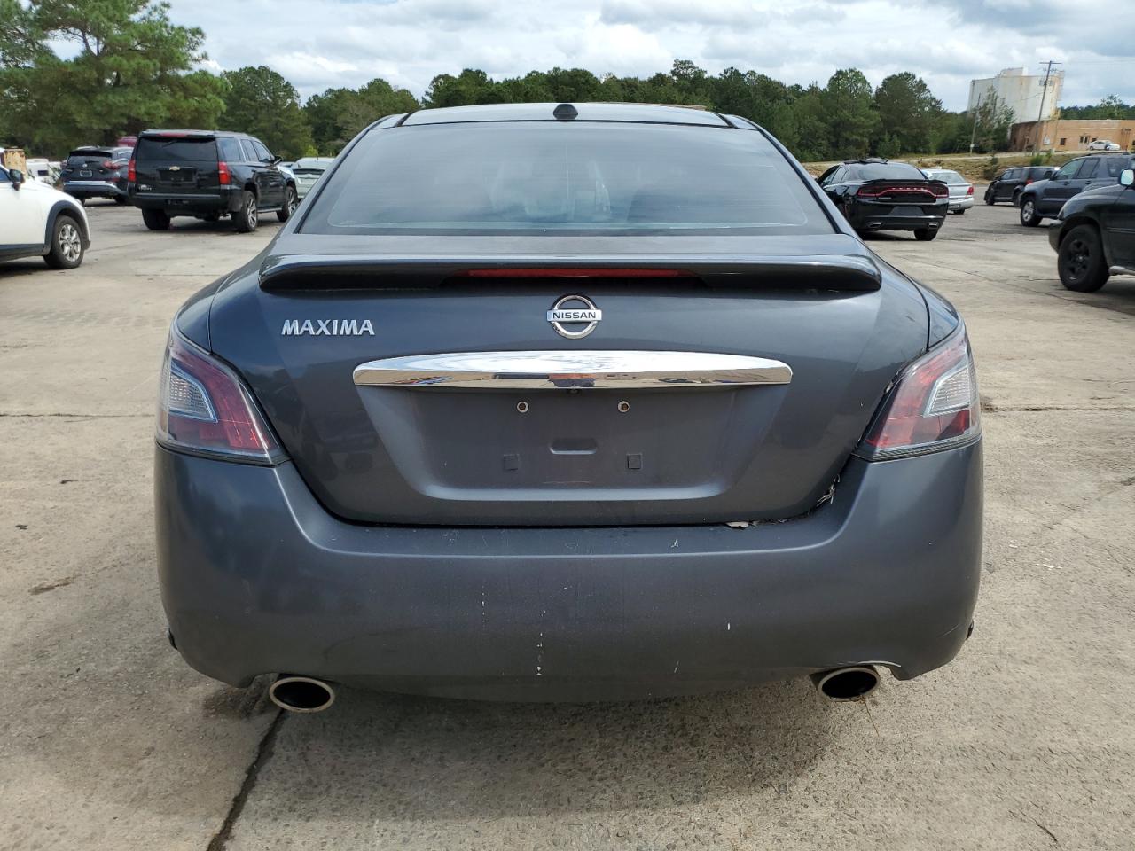 NISSAN MAXIMA S