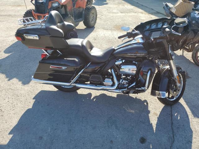 2017 HARLEY-DAVIDSON FLHTK ULTR 1HD1KED14HB688257