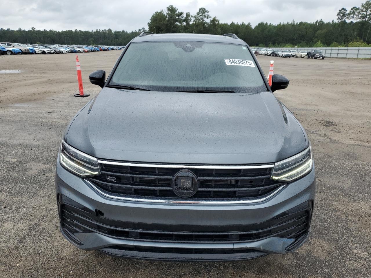 VOLKSWAGEN TIGUAN SE R-LINE BLACK