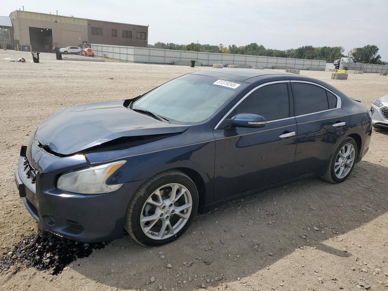 NISSAN MAXIMA S