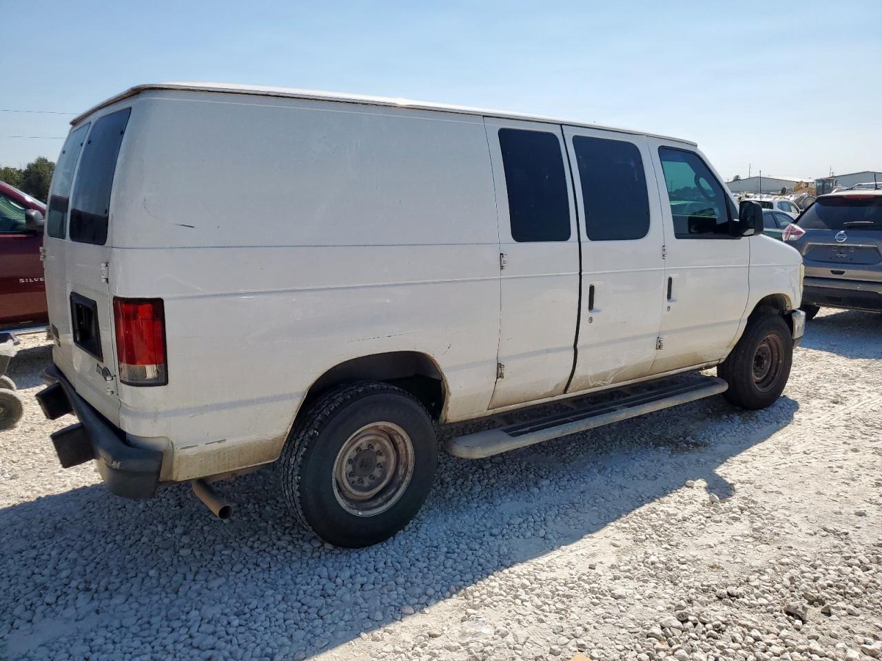 FORD ECONOLINE E250 VAN