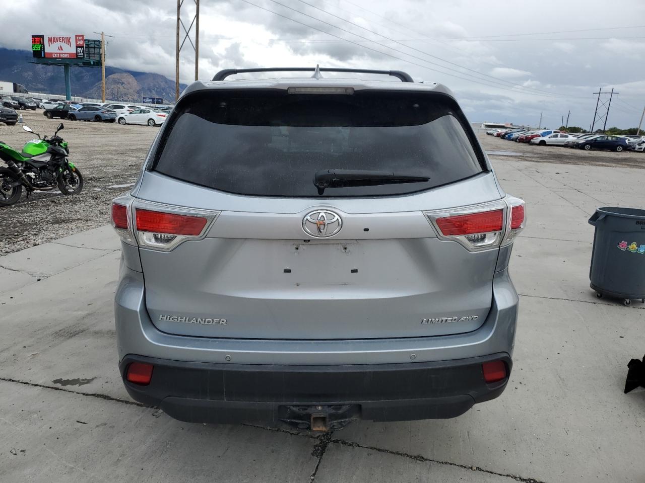 TOYOTA HIGHLANDER LIMITED