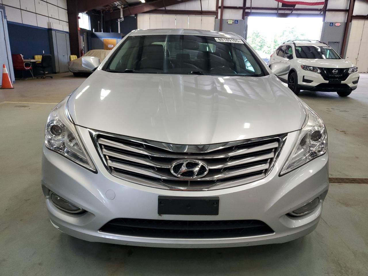 Lot #3235802759 2012 HYUNDAI AZERA GLS