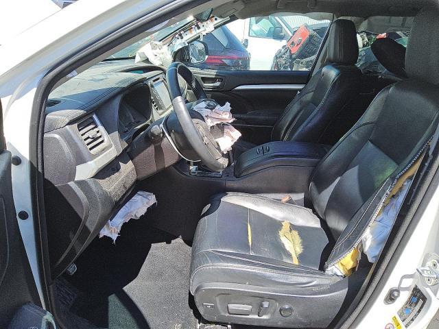 2016 TOYOTA HIGHLANDER XLE 5TDKKRFH3GS127966