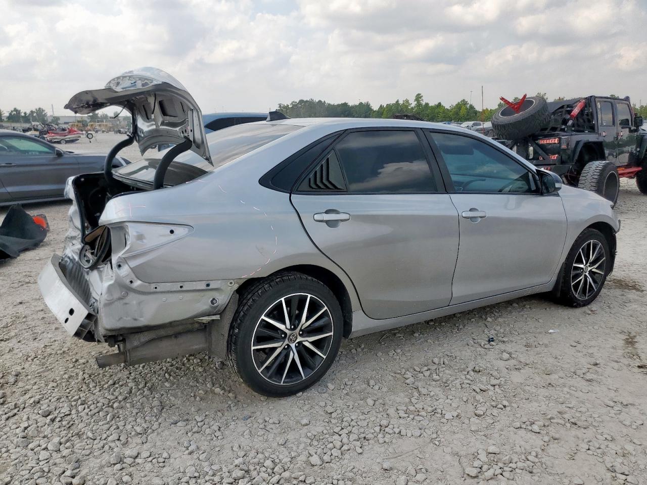 Lot #3303865689 2017 TOYOTA CAMRY LE