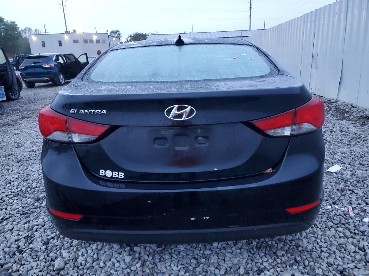 HYUNDAI ELANTRA SE