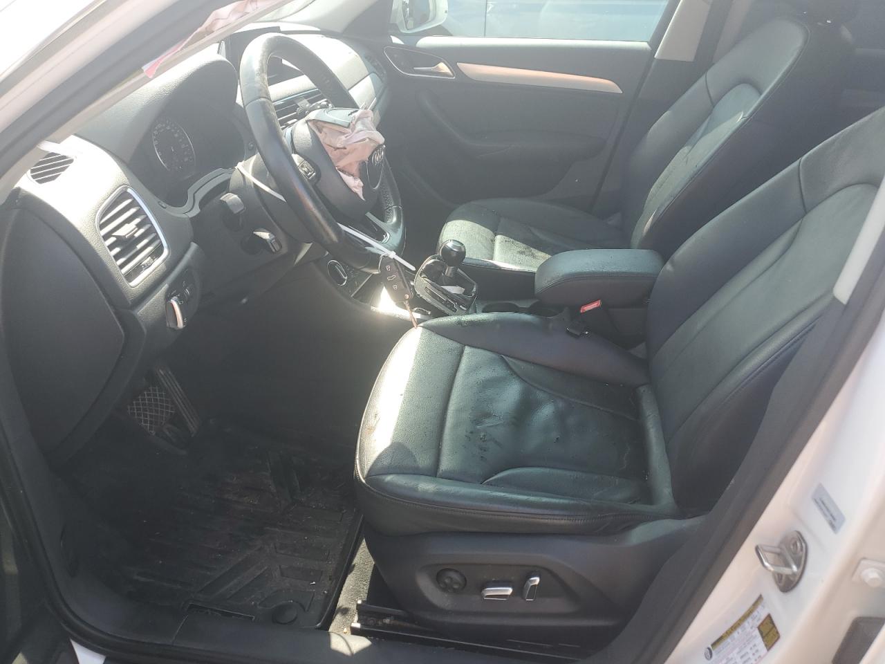 AUDI Q3 PREMIUM PLUS