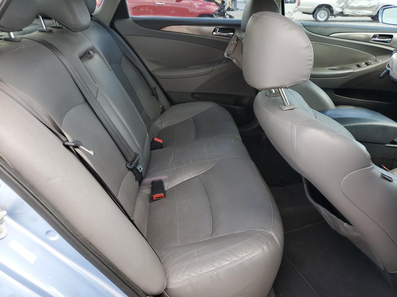 HYUNDAI SONATA HYBRID