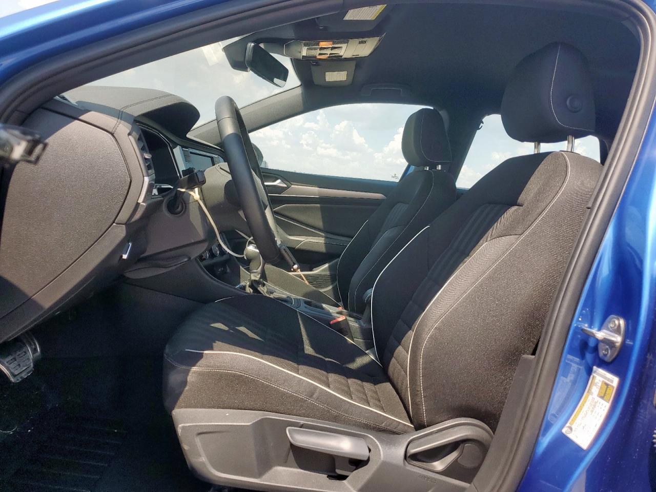 VOLKSWAGEN JETTA SPORT