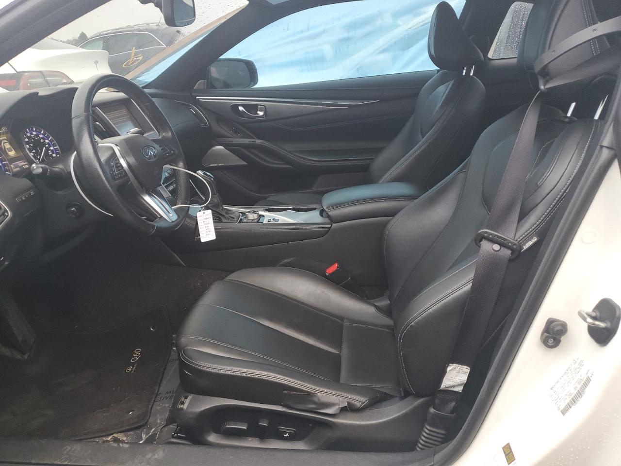 INFINITI Q60 PREMIUM