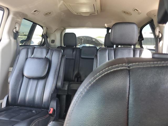 2016 CHRYSLER TOWN & COU 2C4RC1BG5GR173186