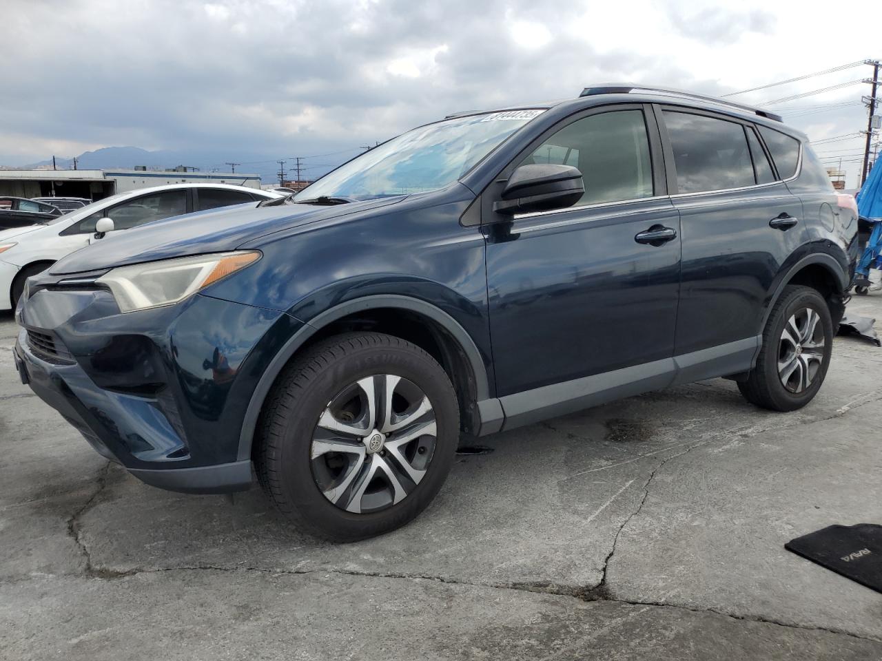 TOYOTA RAV4 LE
