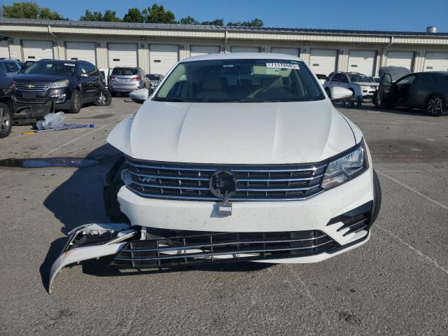 2017 VOLKSWAGEN PASSAT R-L 1VWDT7A36HC001655