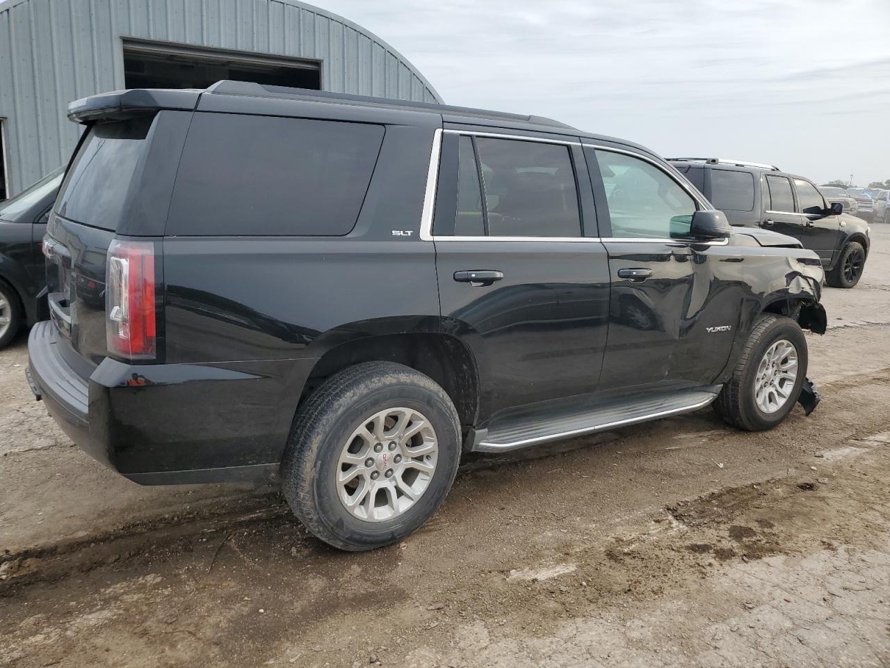 GMC YUKON SLT