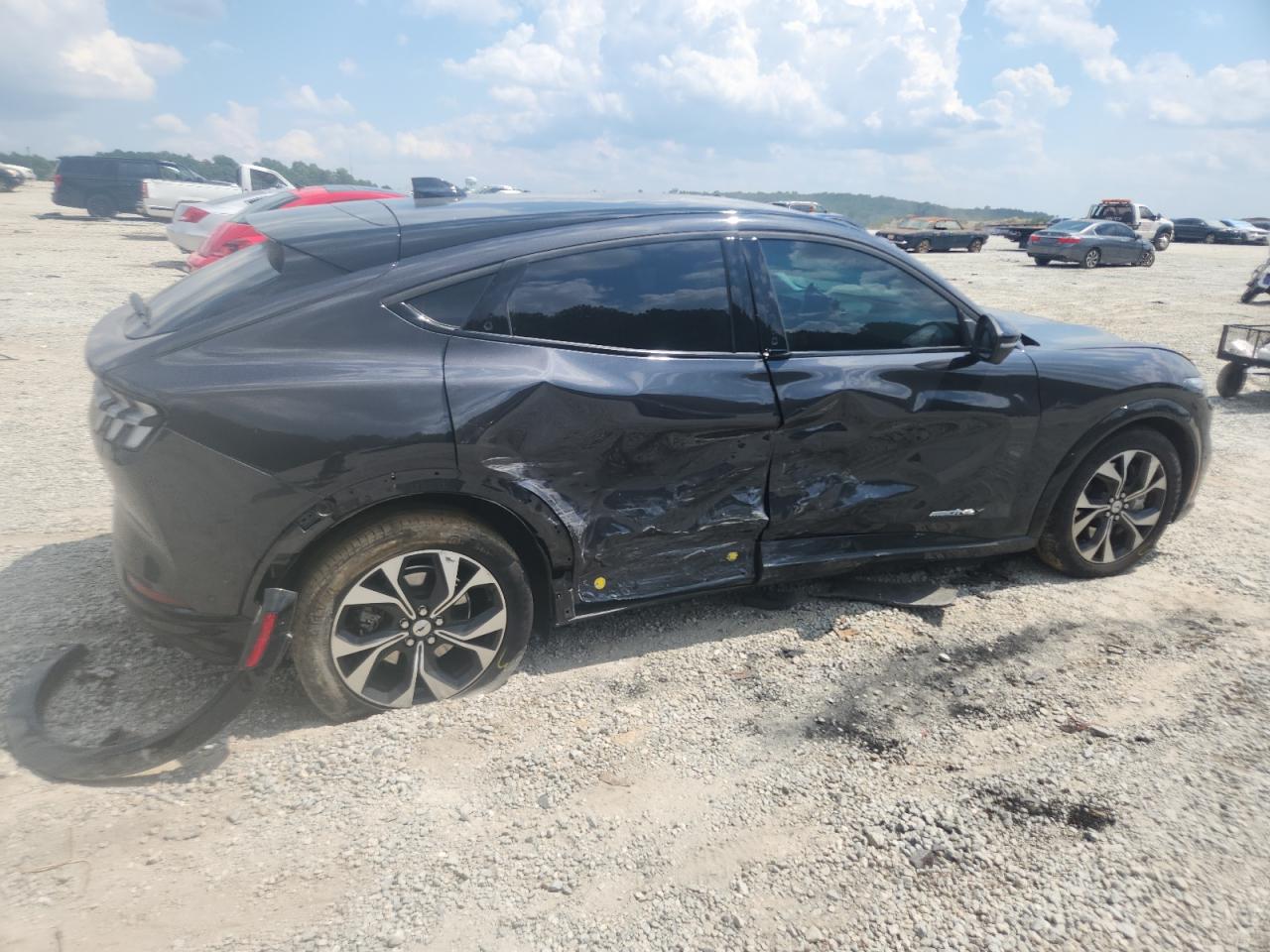 FORD MUSTANG PREMIUM