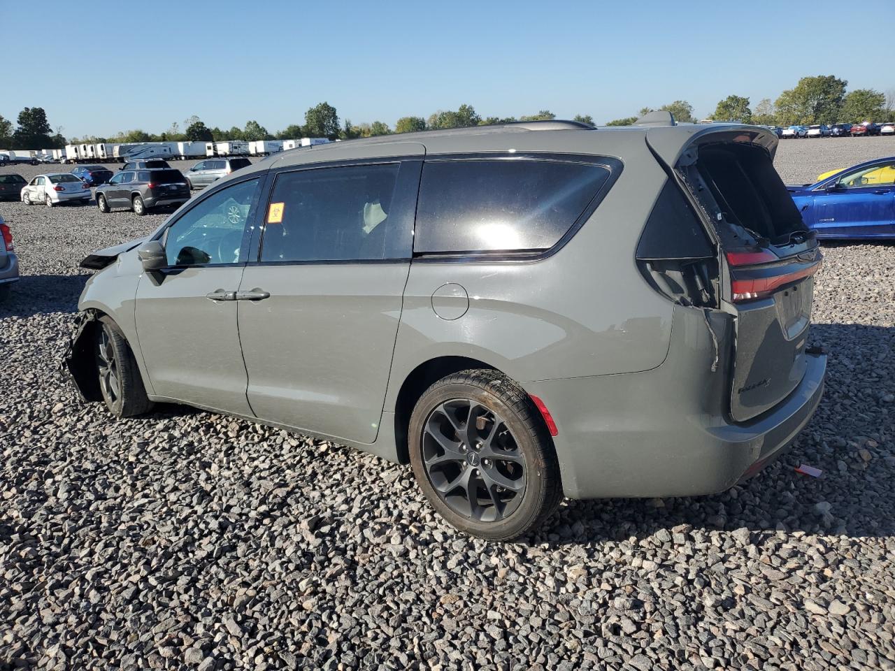 CHRYSLER PACIFICA TOURING