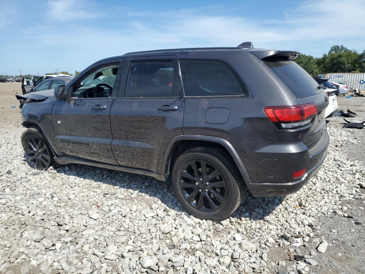 JEEP GRAND CHEROKEE LAREDO
