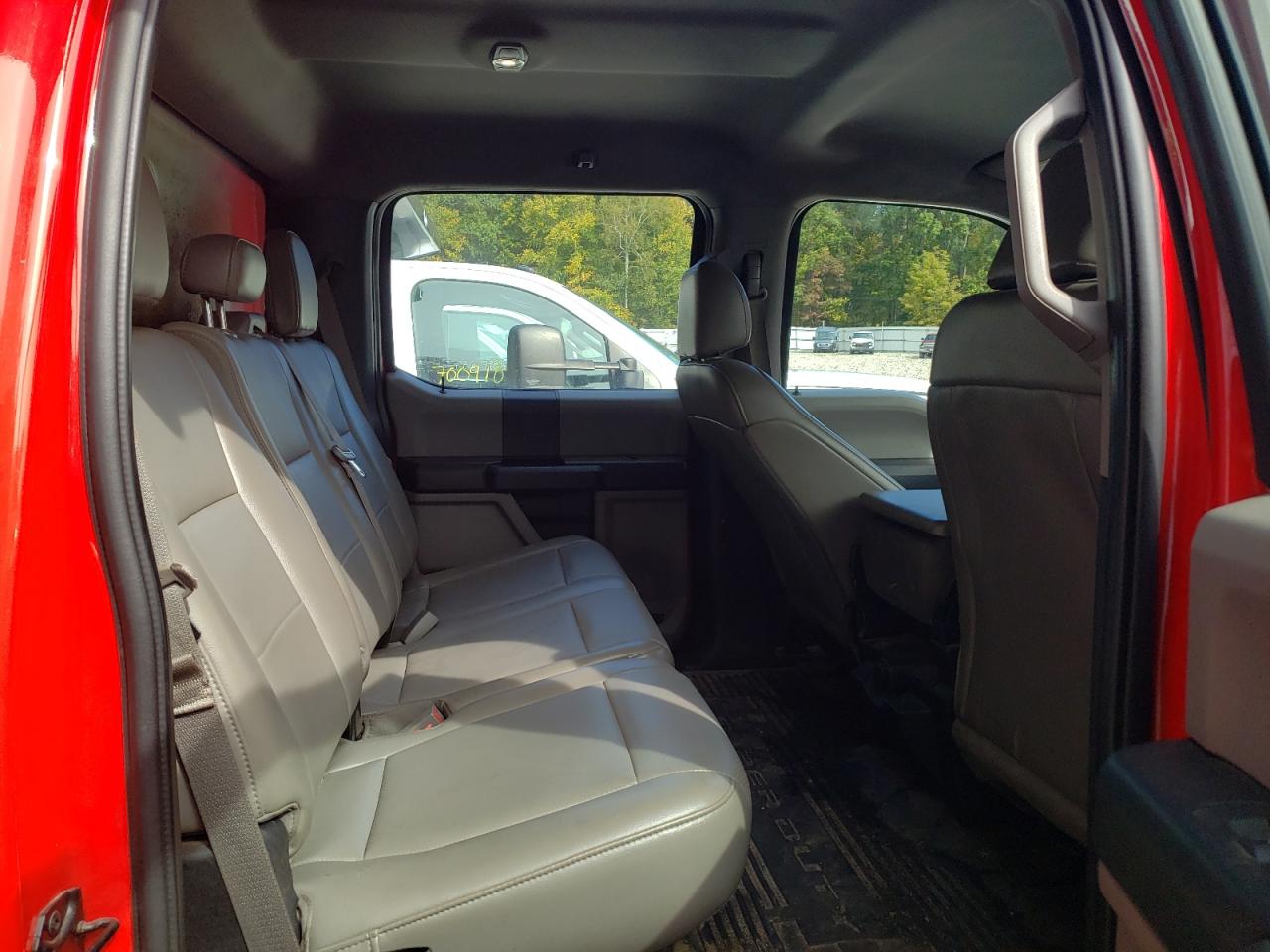 FORD F-550 SUPER DUTY