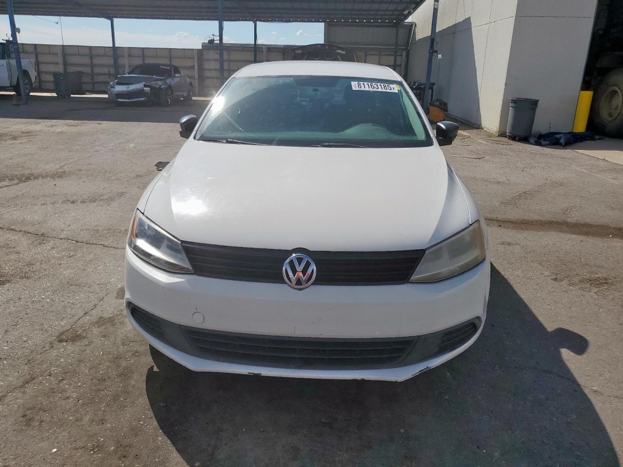 VOLKSWAGEN JETTA BASE