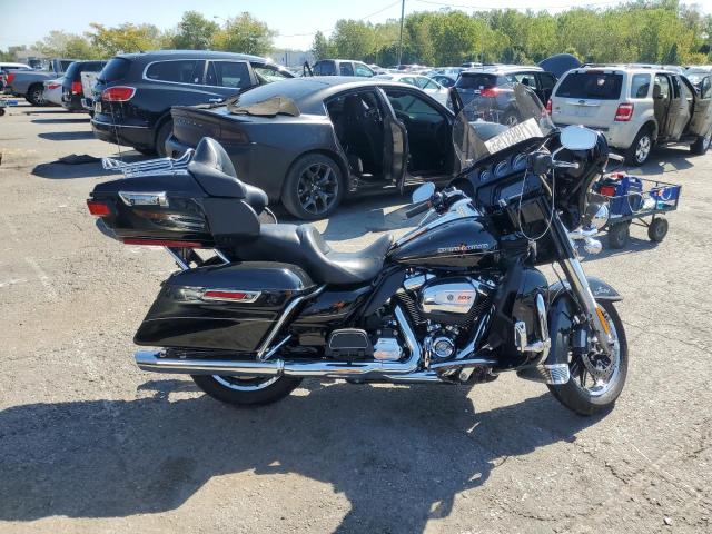 Global Auto Auctions: 2017 HARLEY-DAVIDSON FLHTK ULTR