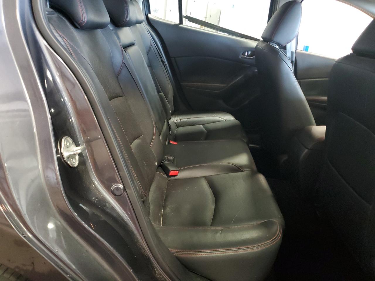 MAZDA 3 GRAND TOURING