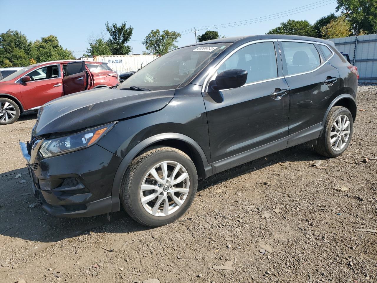 NISSAN ROGUE SPORT S