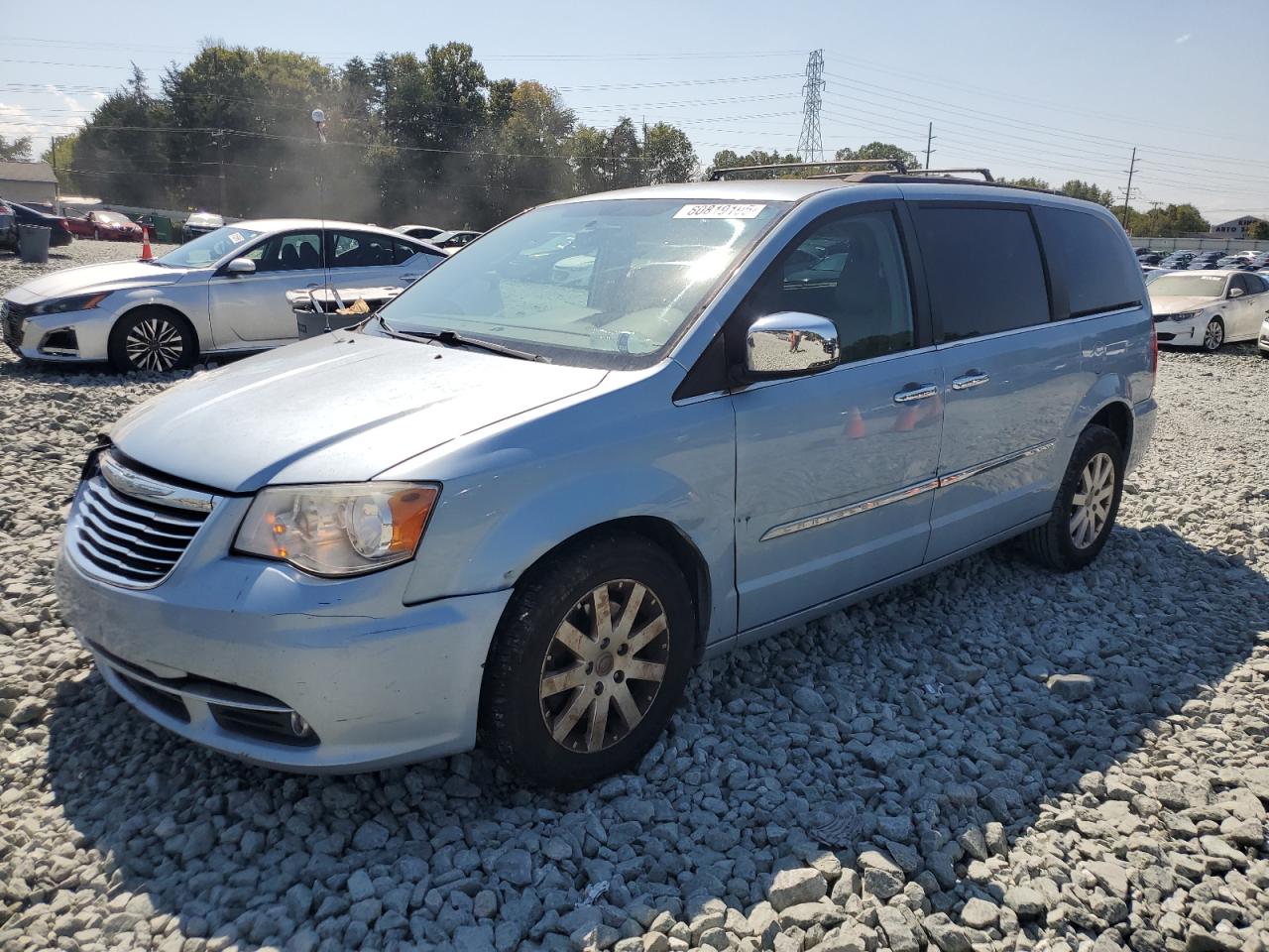 CHRYSLER TOWN & COUNTRY TOURING L