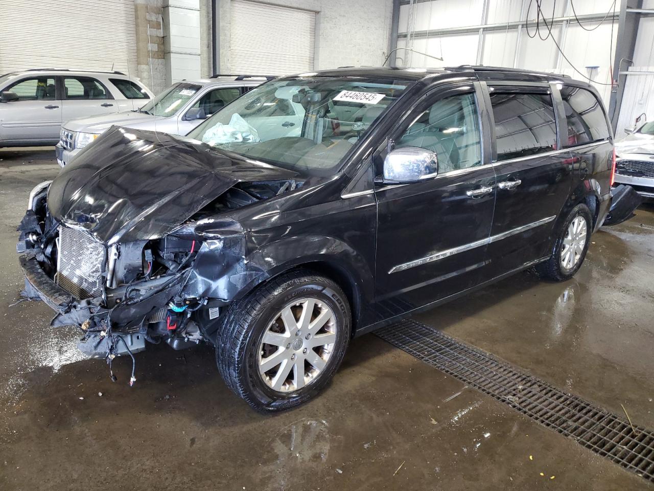 CHRYSLER TOWN & COUNTRY TOURING L