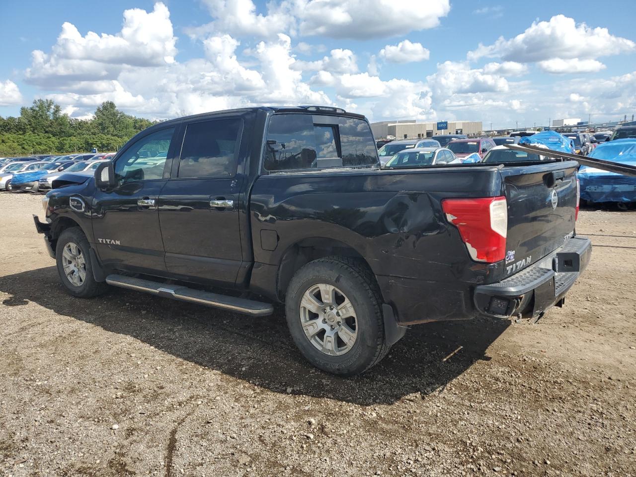 NISSAN TITAN SV