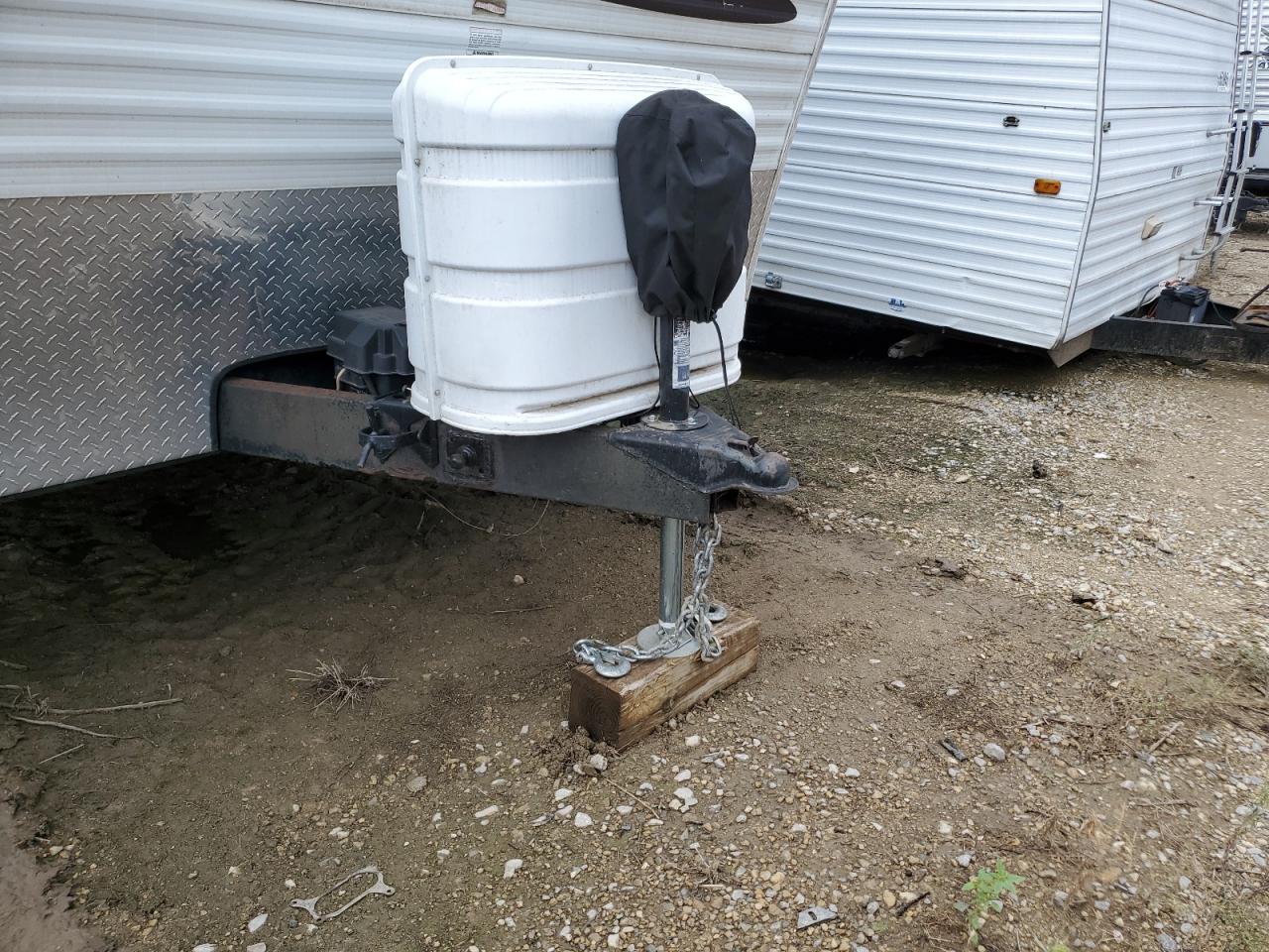 Lot #3285101381 2009 ARO 5TH WHEEL