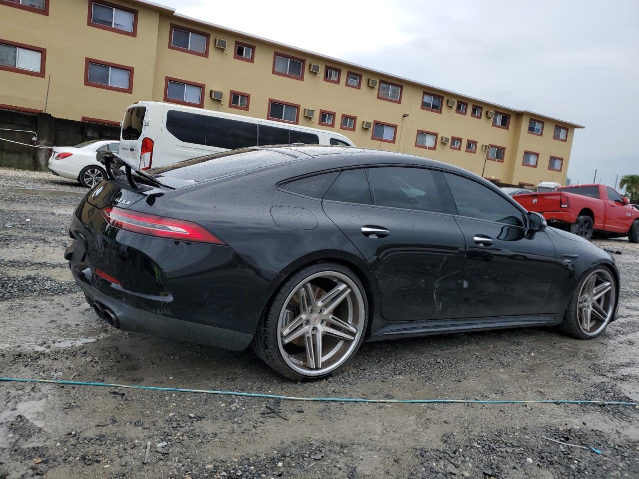 MERCEDES-BENZ AMG GT 53