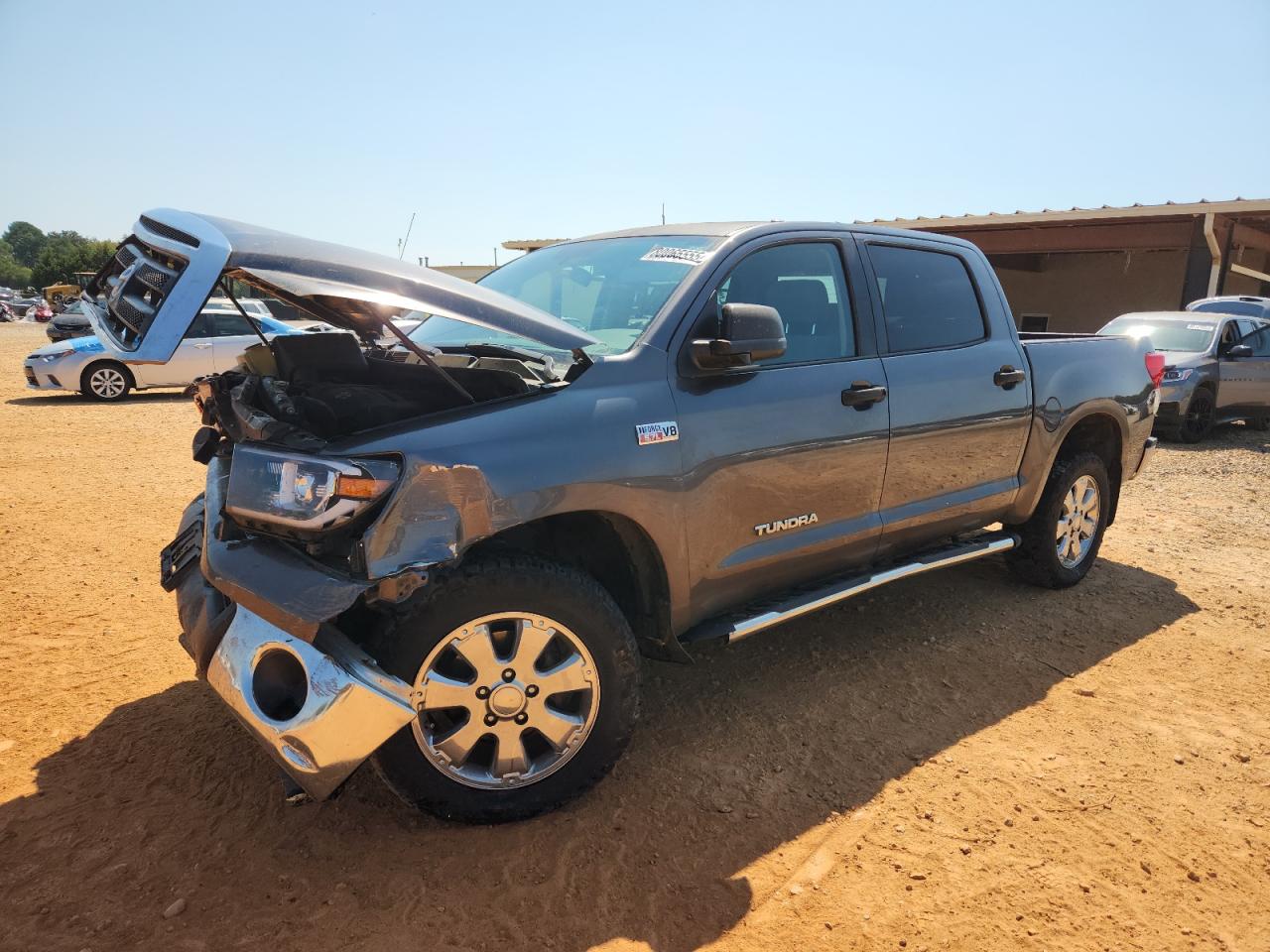 TOYOTA TUNDRA CREWMAX SR5