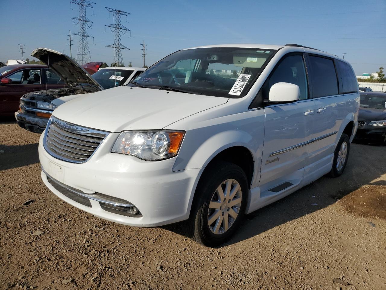 CHRYSLER TOWN & COUNTRY TOURING