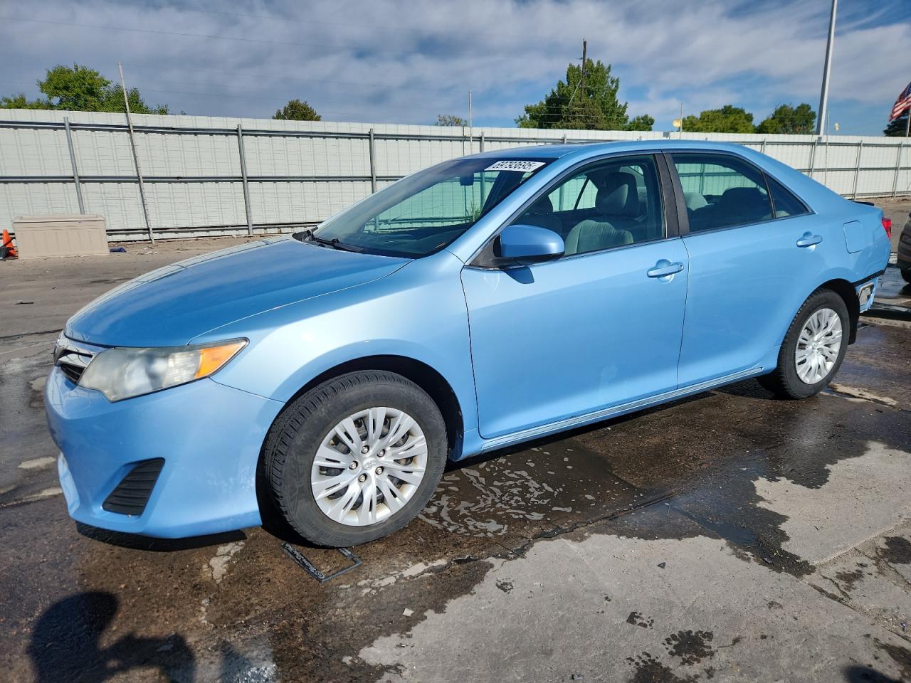 TOYOTA CAMRY BASE