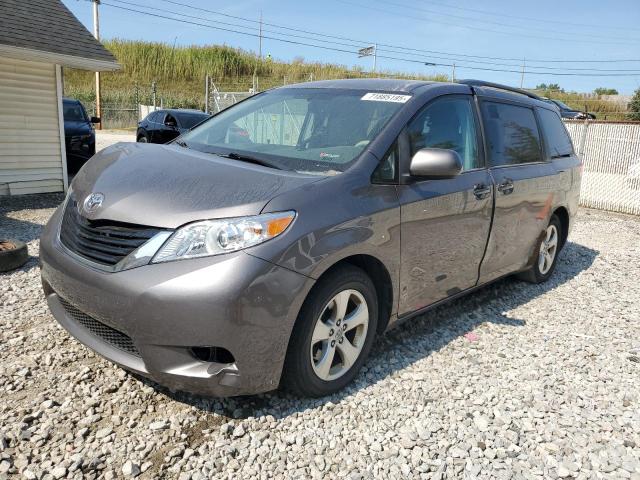 TOYOTA SIENNA LE