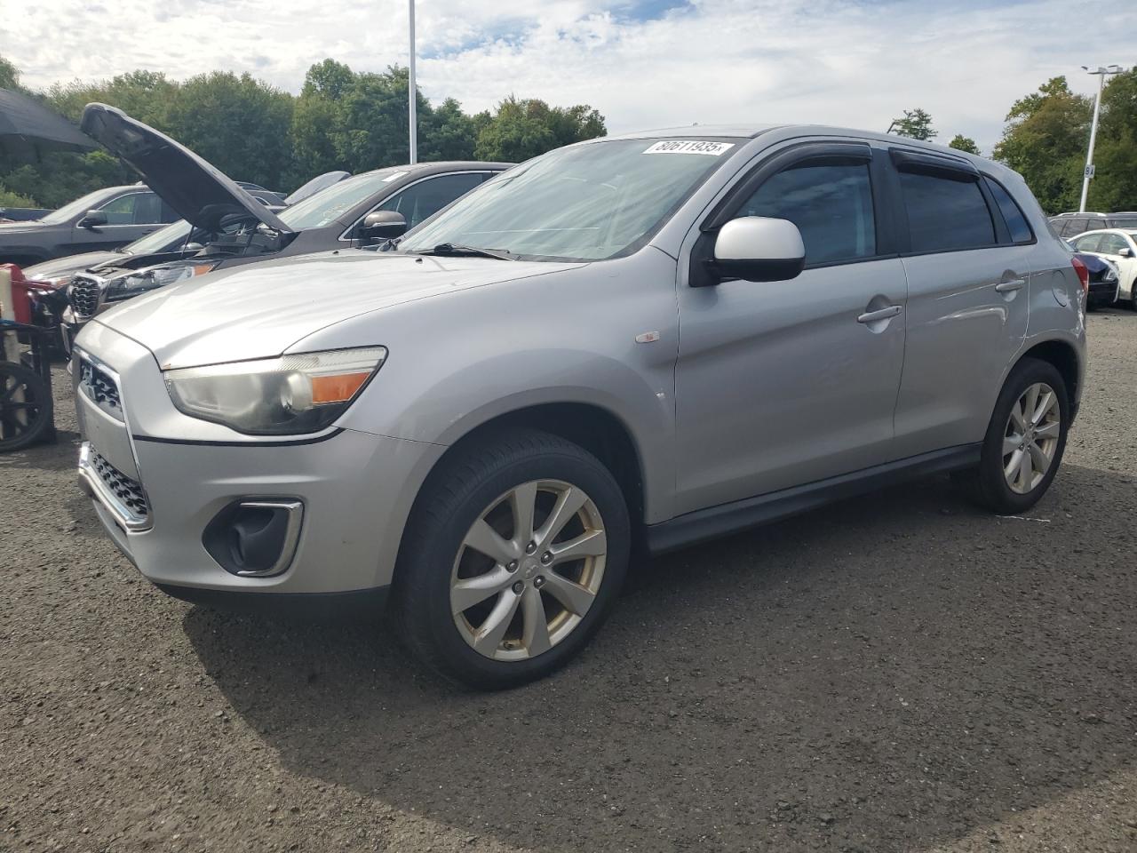 MITSUBISHI OUTLANDER ES