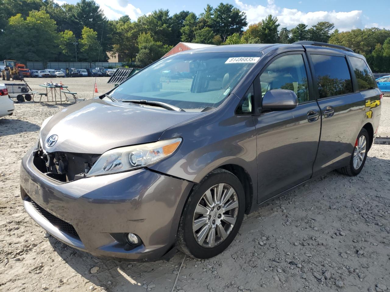 TOYOTA SIENNA XLE