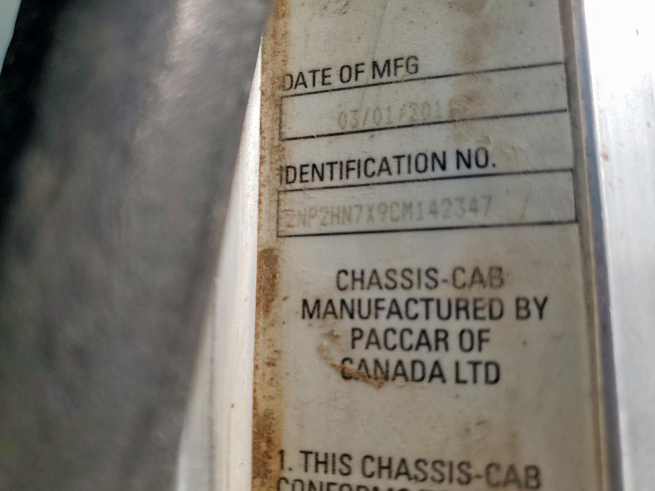 Lot #3303939711 2012 PETERBILT 337