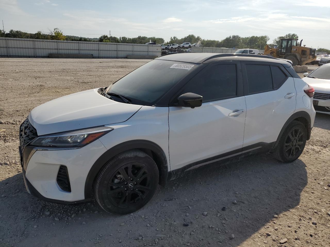 NISSAN KICKS SR